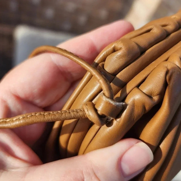 Bottega Veneta Mini Pouch 20 Authentic Brown Crossbody Clutch Leather Full Set - Picture 3 of 15